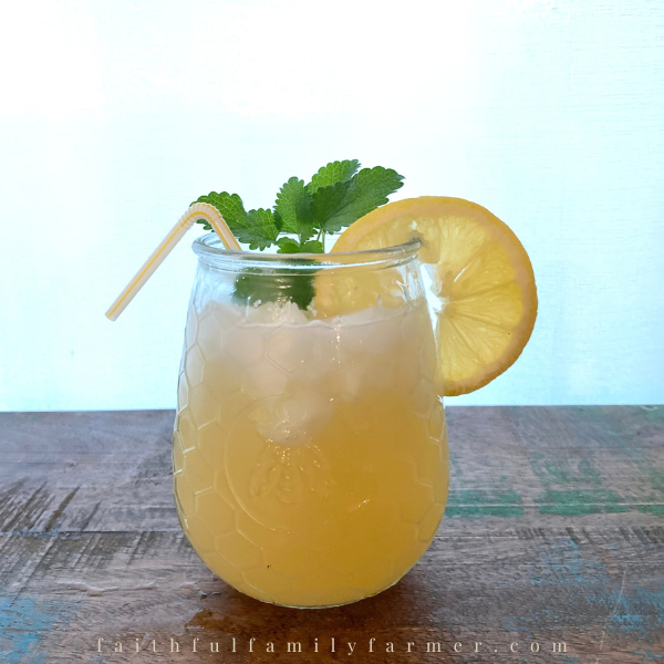 fresh squeezed herbal lemonade 